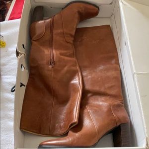 Ladies tan boots